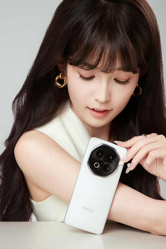 魅族Note 16定妆照公布 美女产品经理成最大卖点插图1