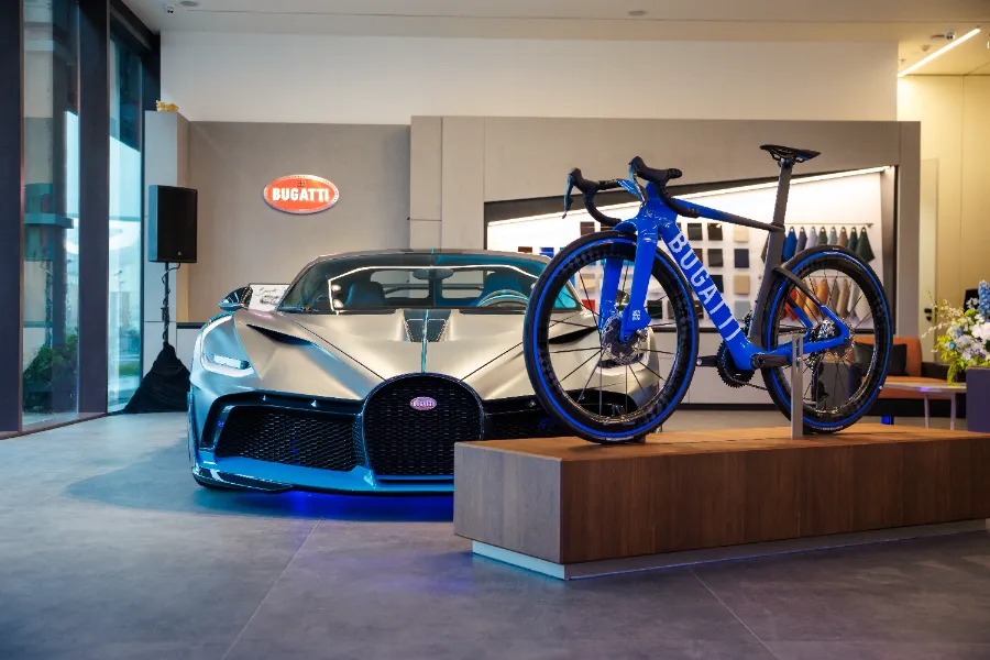 布加迪携手 FACTOR 巅峰巨献:BUGATTI FACTOR ONE 震撼面世-Newiing 昕尚界