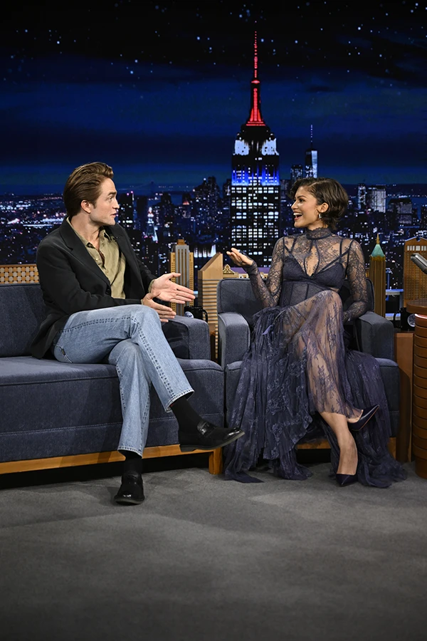 赞达亚身着ZIMMERMANN 2026秋季成衣系列-Newiing 昕尚界